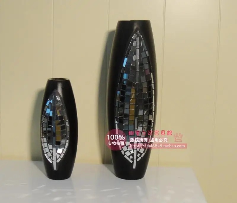 Europos sielovados fizinis apvalkalas, mozaika, stiklo vaza gėlių vaza juoda tiesiogiai specialios