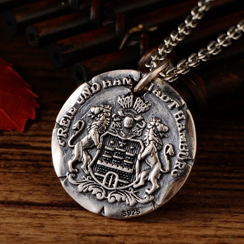 925 maža juoda sidabro juvelyriniai dirbiniai didmeninė retro raižyti vyrų ir moterų asmenybės klajūnas monetos pakabukas Dovanos nemokamas pristatymas