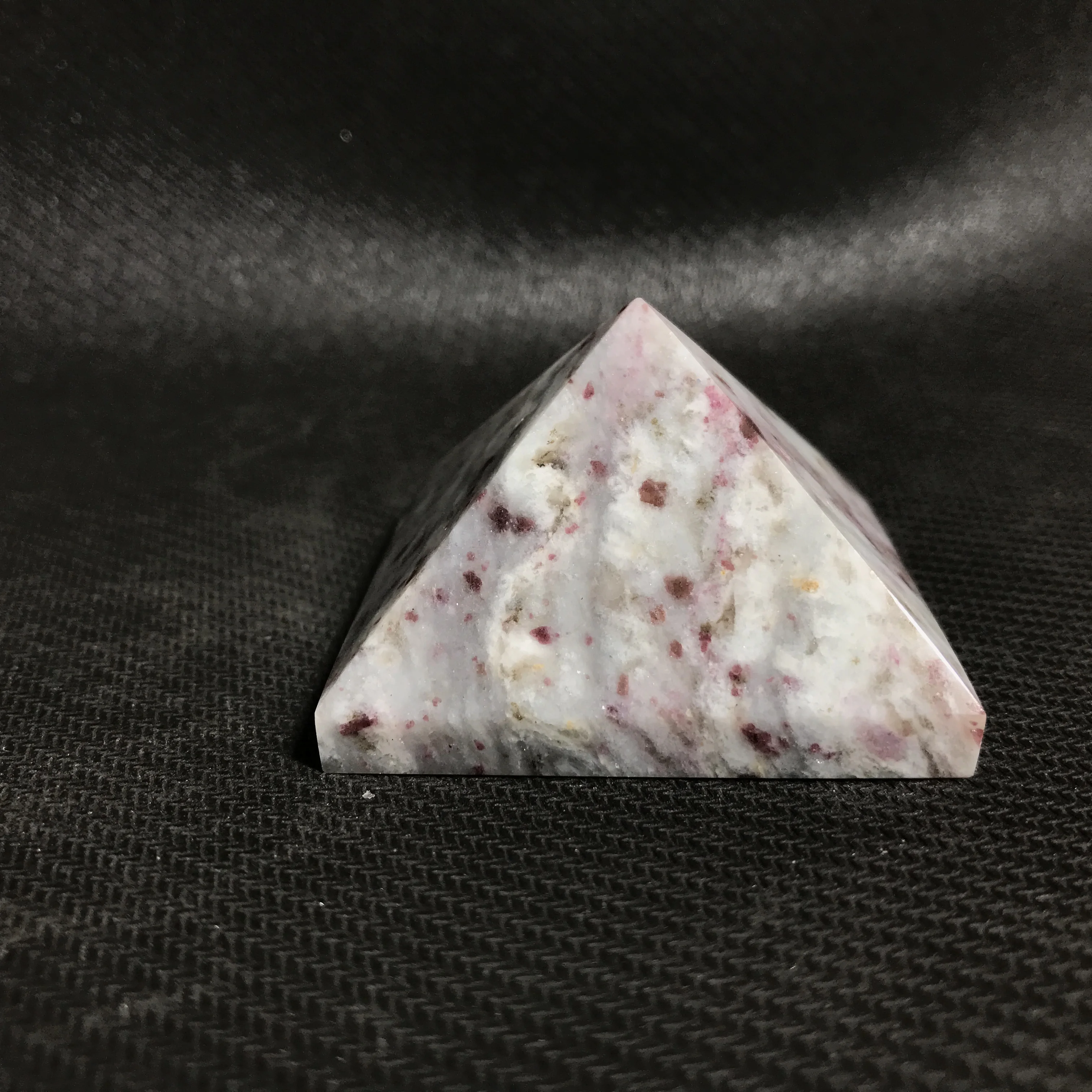 apie 50mm natūralus raudonasis turmalinas Kristalas brangakmenio piramidės, meditacija, reiki gydymo krištolo akmens, namų puošybai didmeninės